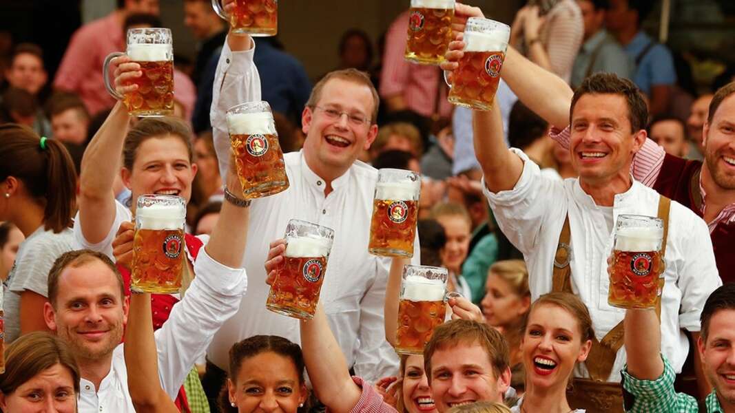 Люди из германии